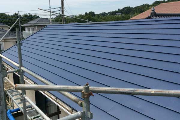 屋根工事（葺き替え・カバー工法）｜一心創房の施工メニュー