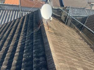 施工前築35年セメント瓦