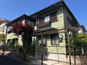 亀岡市にて屋根修理・外壁塗装〈瓦から軽量ガルバリウム屋根に葺き替え〉