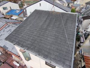 亀岡市にて無機塗料による外壁塗装・屋根塗装〈コーキングの割れ〉 施工前